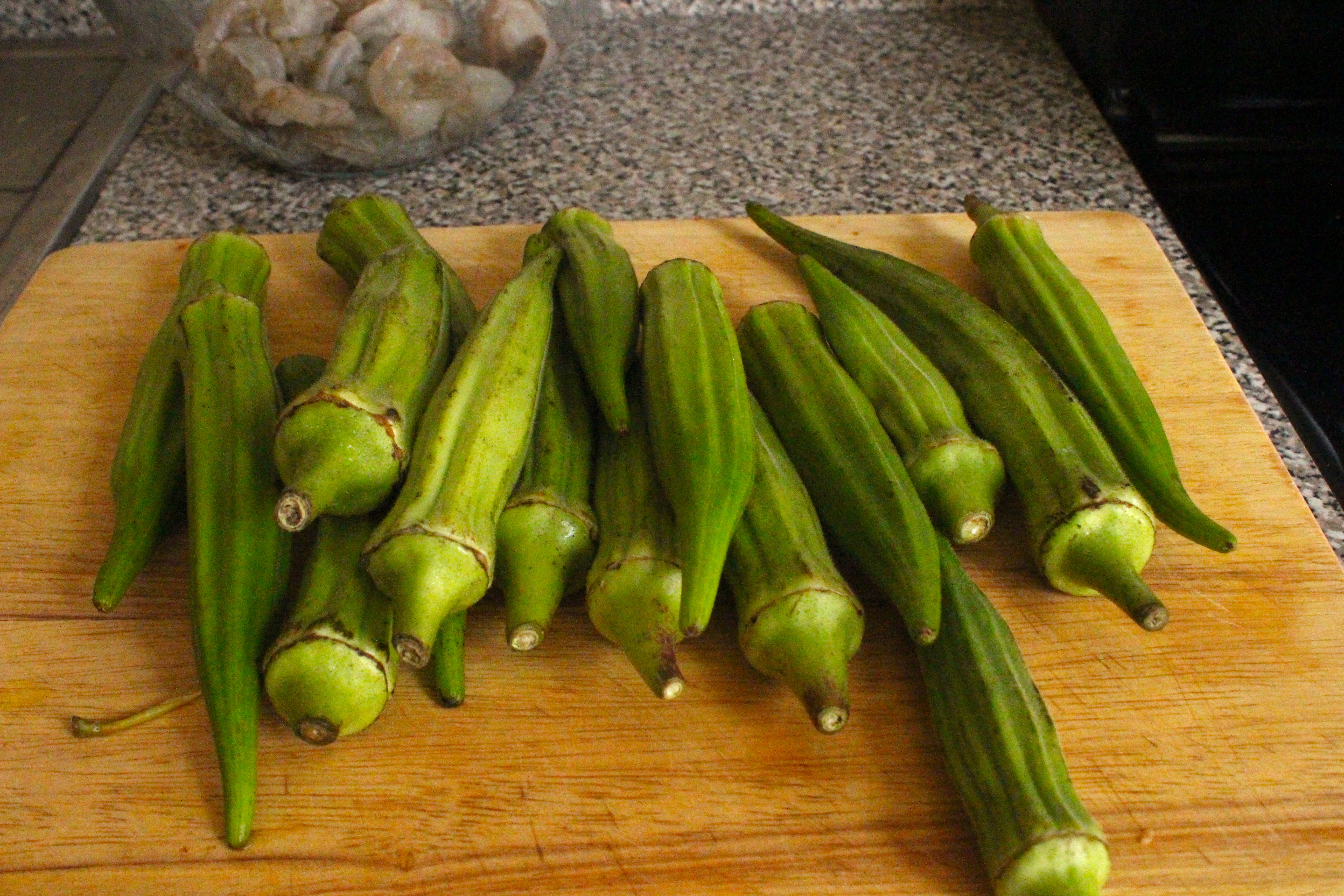 Curried Shrimp & Okra (Dharosh ar Chingri)