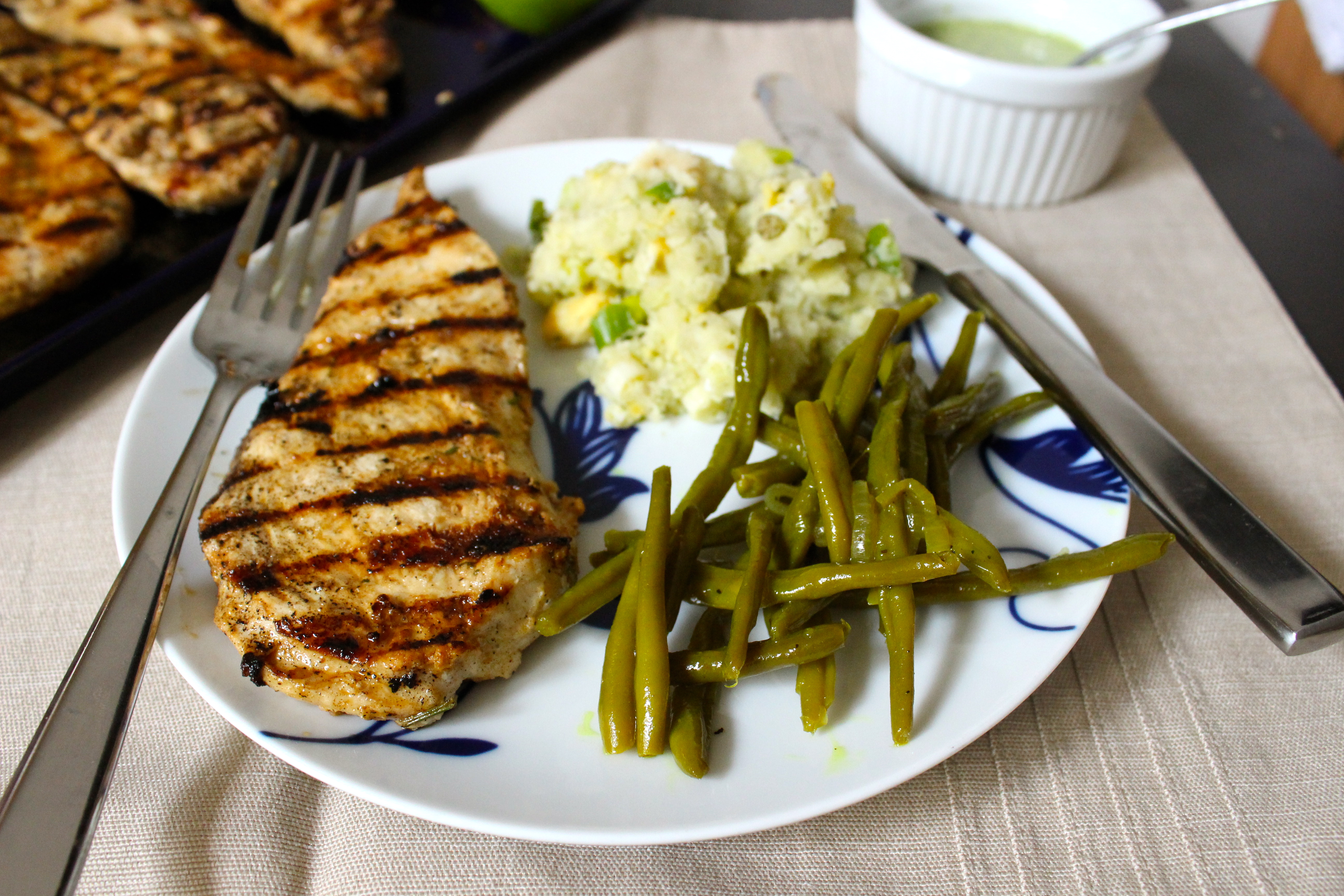 Zesty Grilled Chicken with Cilantro Yogurt Sauce