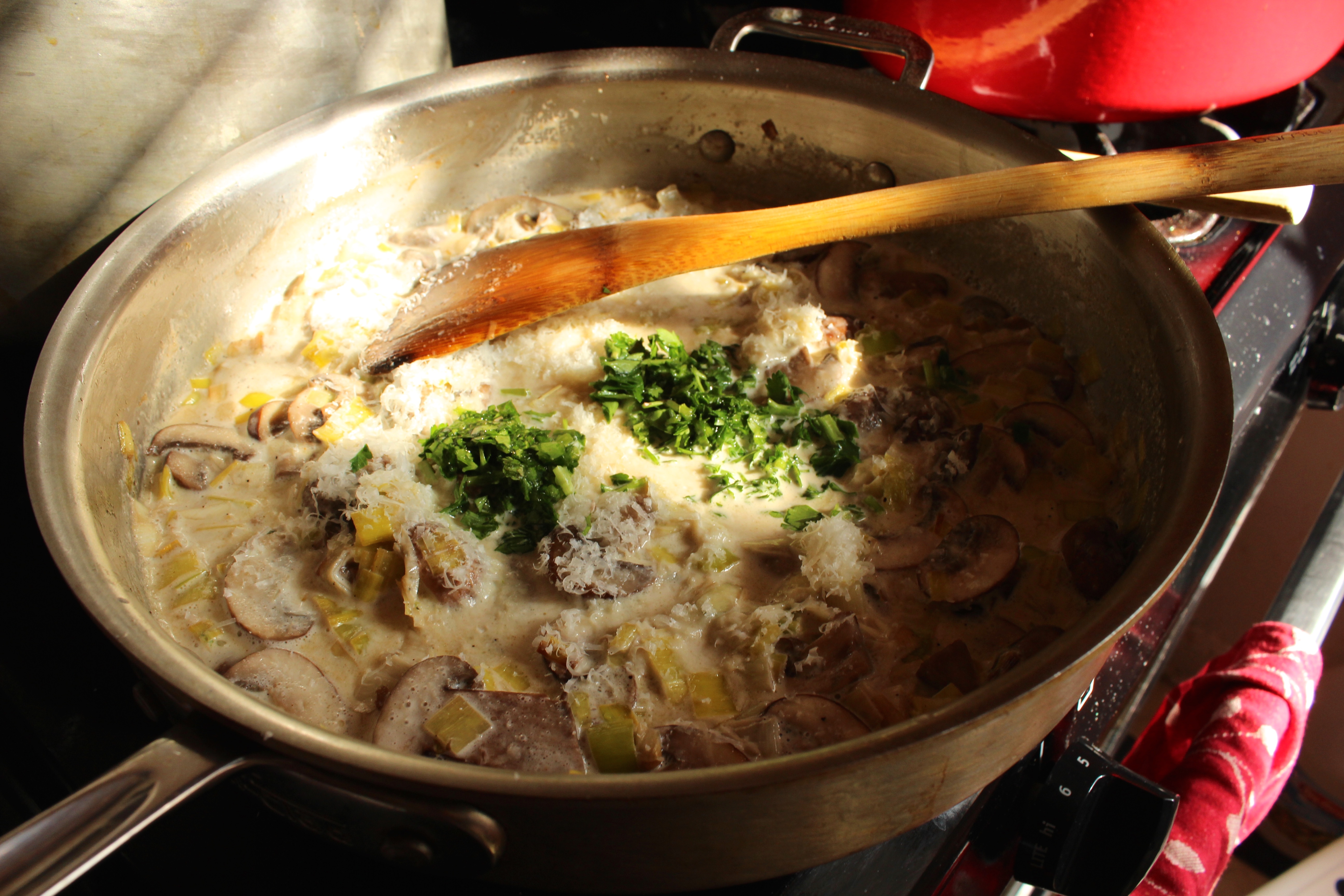 Fettucine with Mushrooms and Leeks