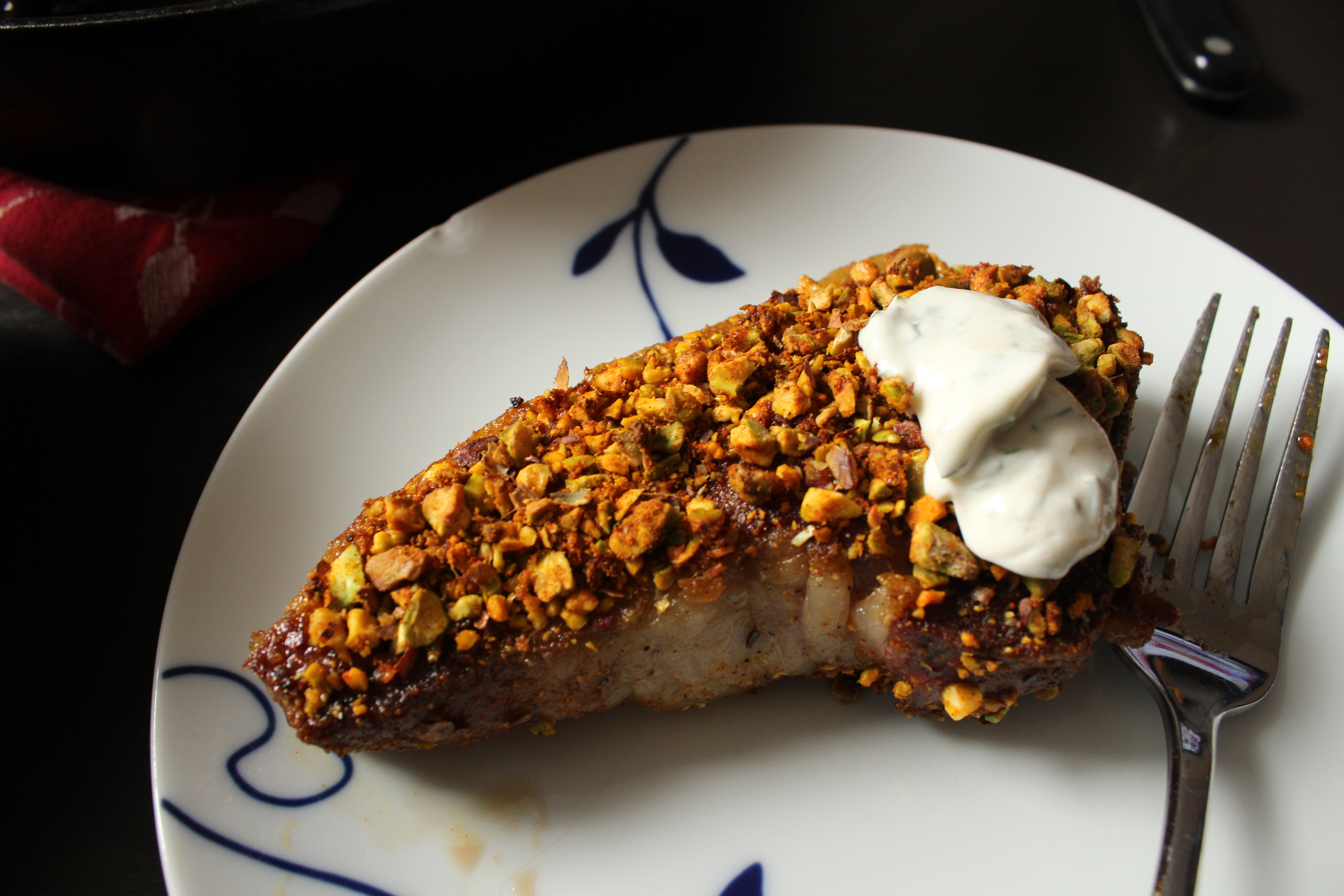 Lamb Chops with Spiced Pistachios and Yogurt Dipping Sauce