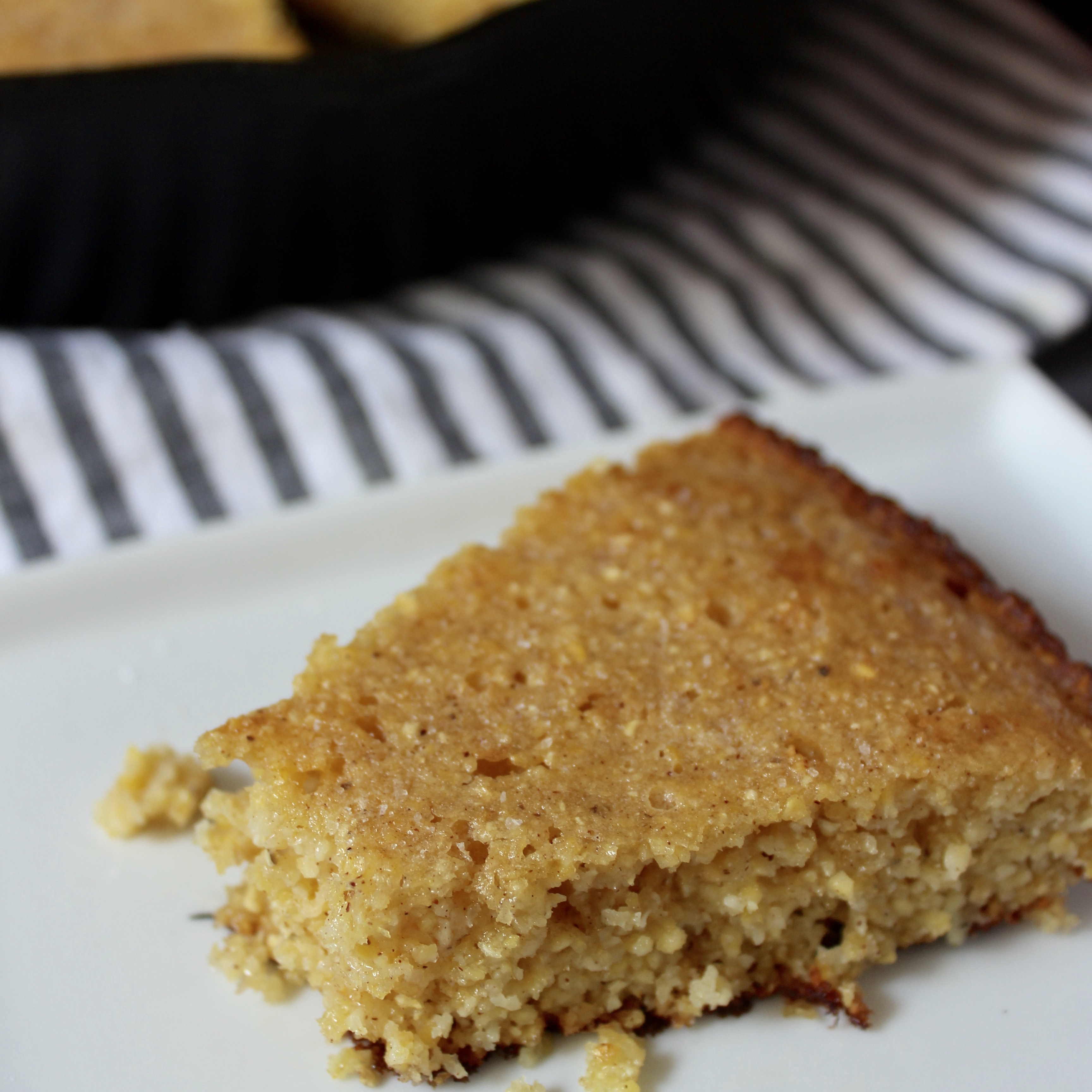 Healthy Skillet Cornbread - JoyFoodSunshine